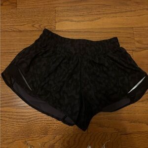 Lululemon leopard print hotty hots